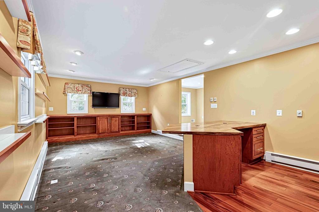 5124 CLINTON ROAD