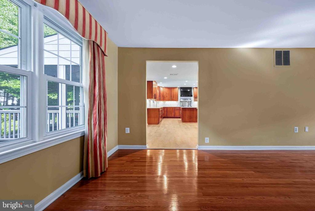 5124 CLINTON ROAD
