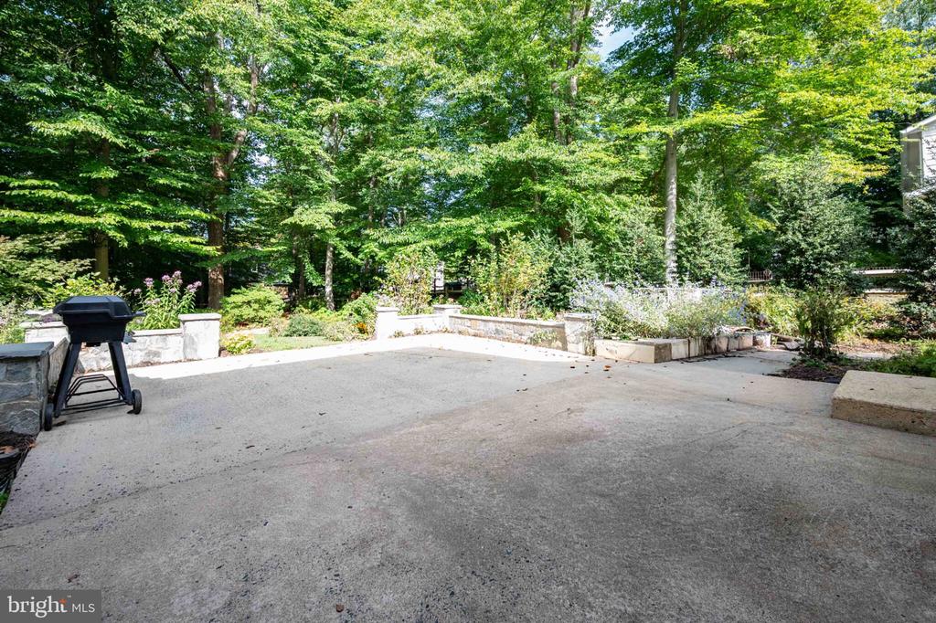 5124 CLINTON ROAD