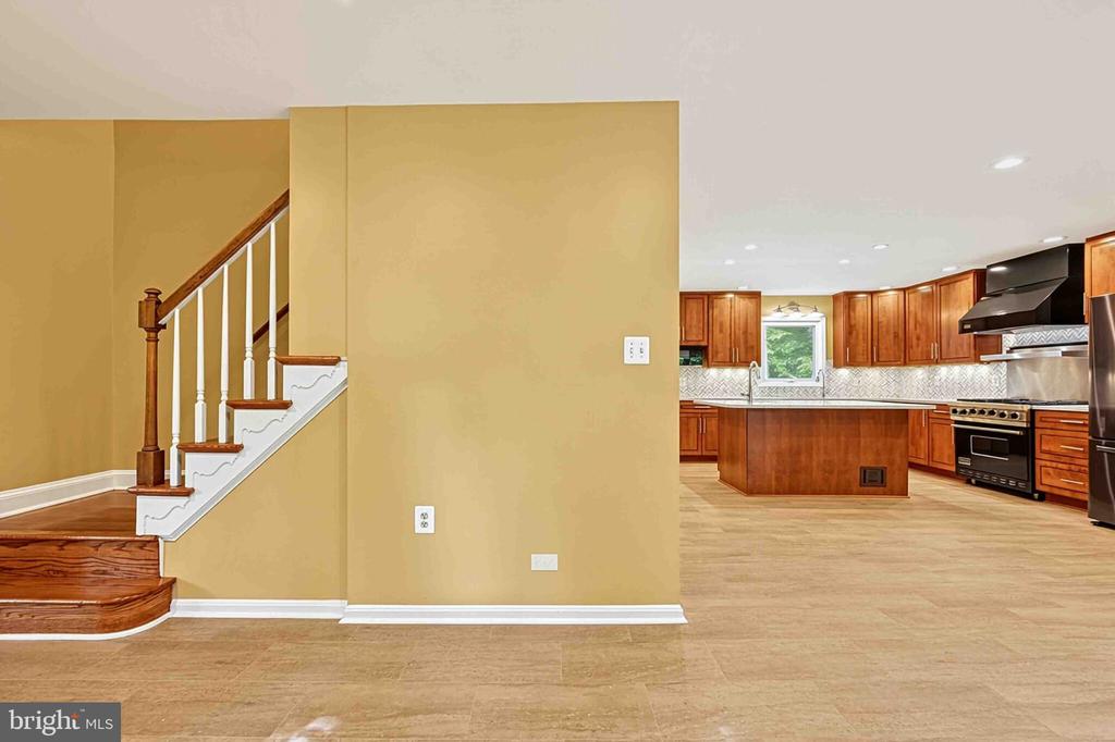 5124 CLINTON ROAD