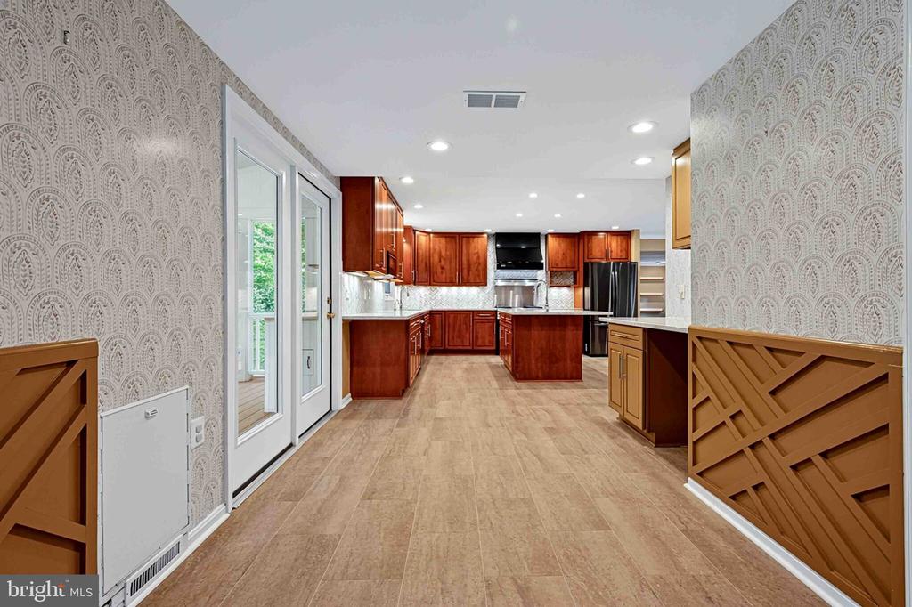 5124 CLINTON ROAD