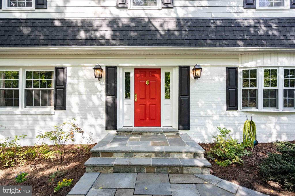 5124 CLINTON ROAD