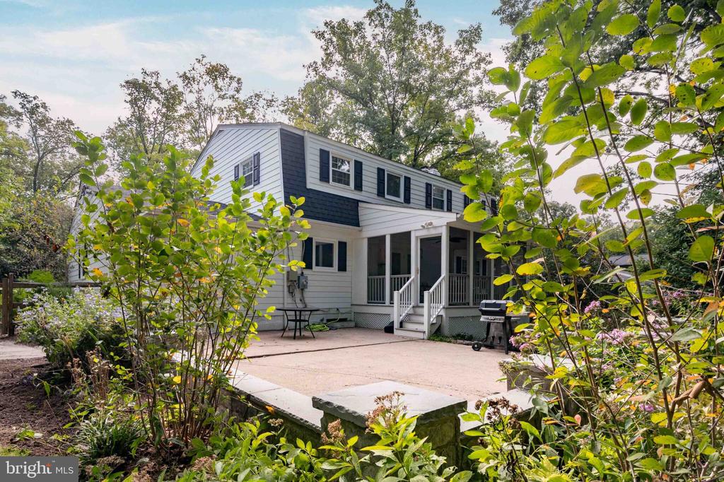 5124 CLINTON ROAD