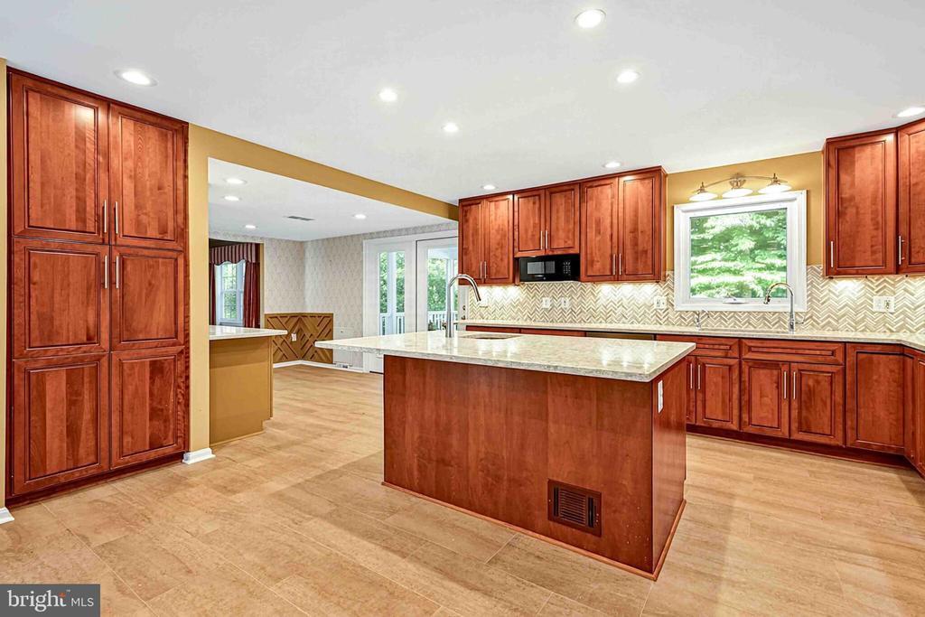 5124 CLINTON ROAD