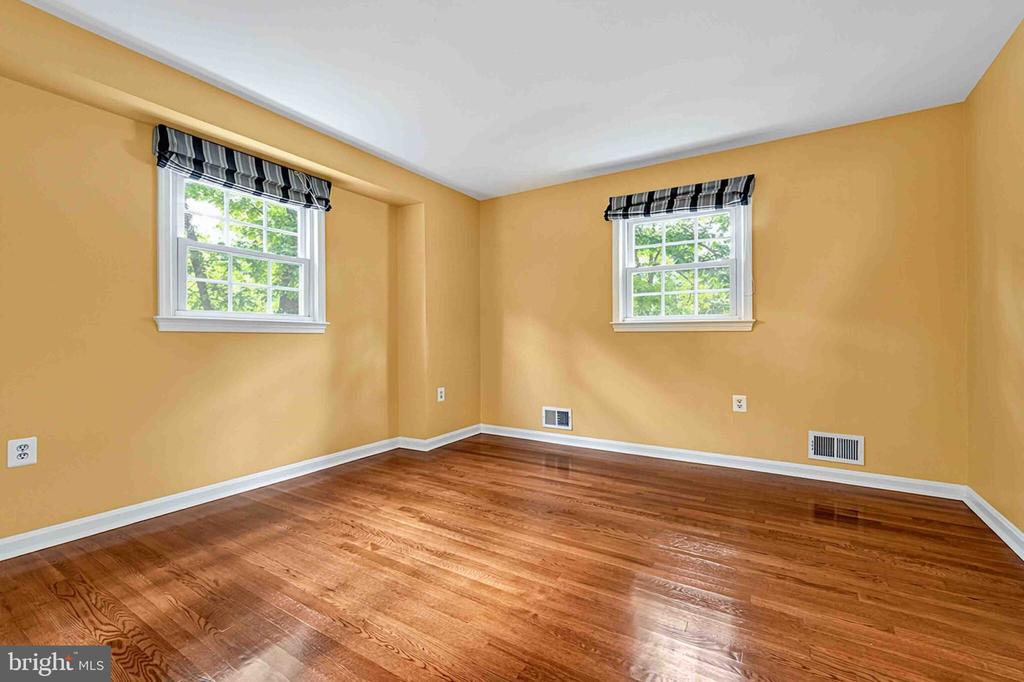 5124 CLINTON ROAD
