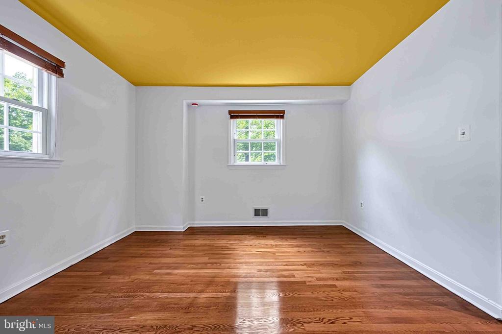 5124 CLINTON ROAD