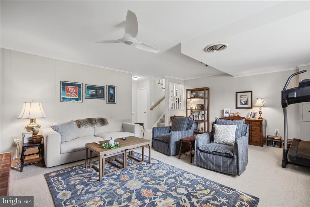 4000 MAVIS COURT