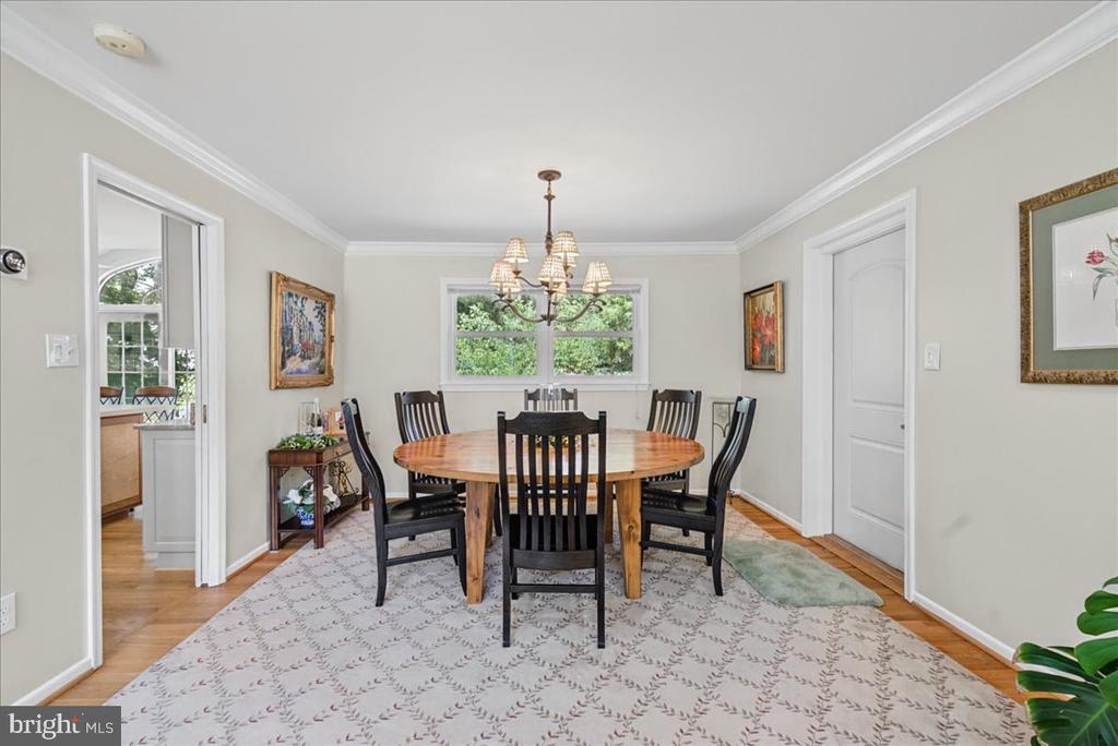 4000 MAVIS COURT