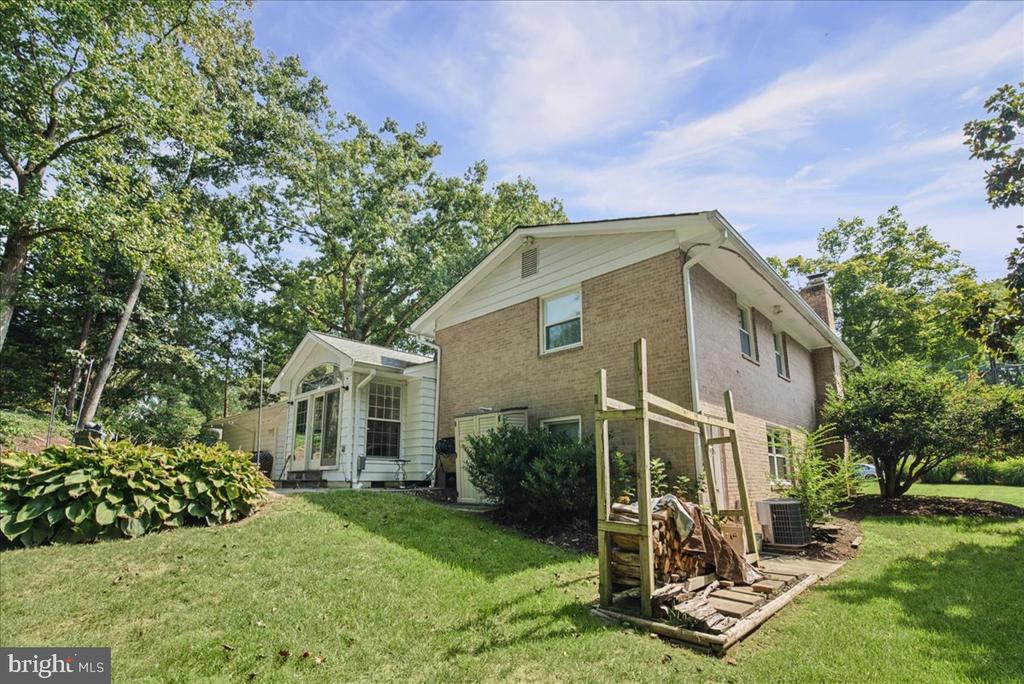 4000 MAVIS COURT