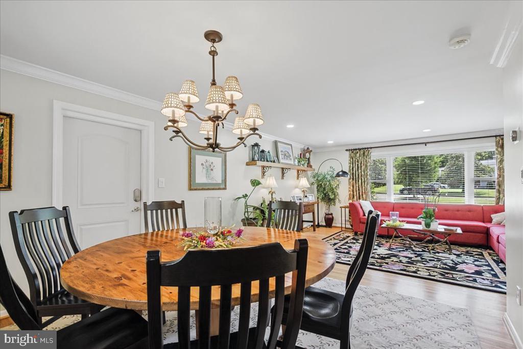 4000 MAVIS COURT