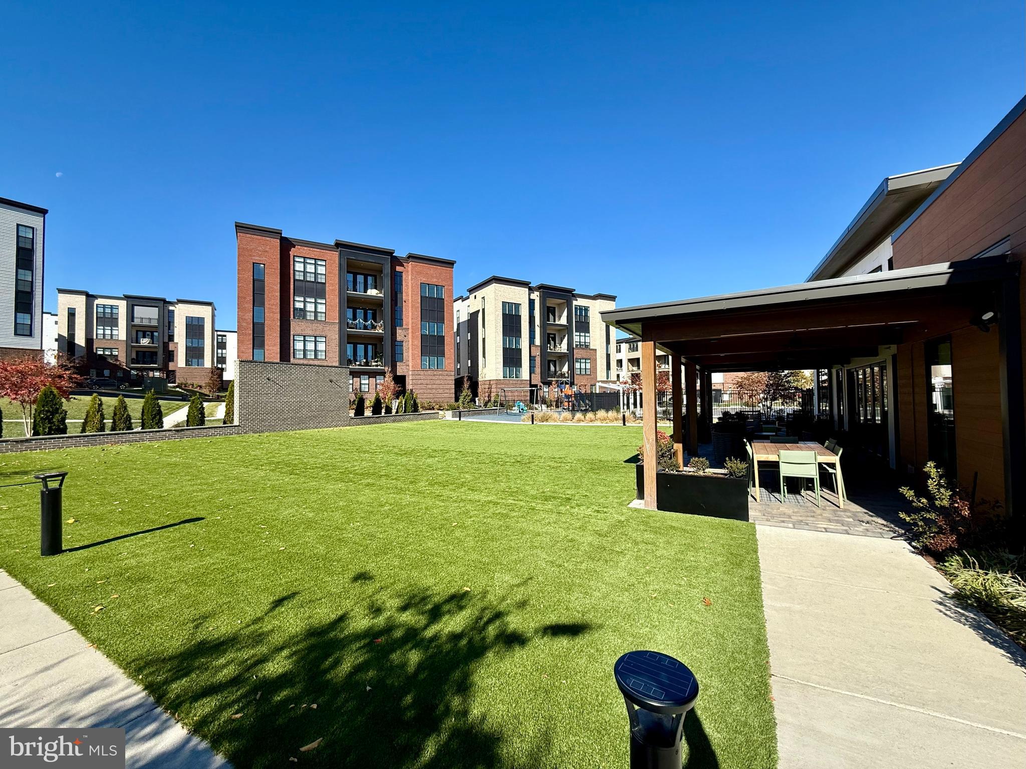 43544 JEFFERSON PARK STREET