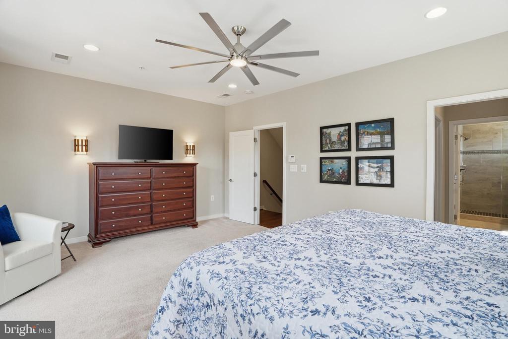 232 BLUEMONT BRANCH TERRACE SE