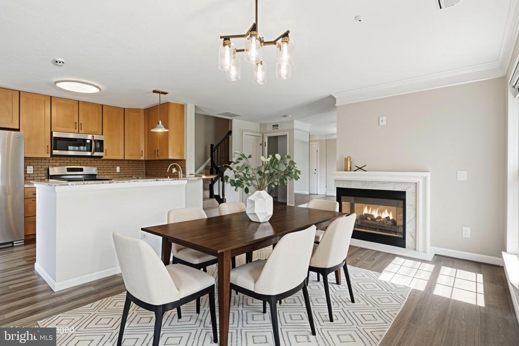21833 BALDWIN SQUARE Unit: 300