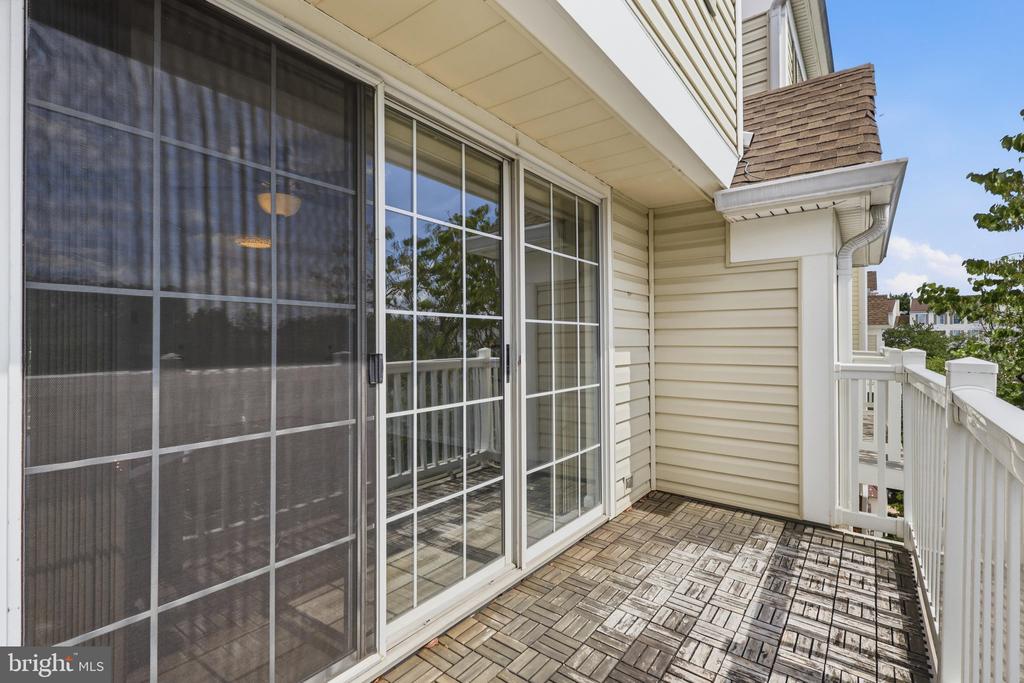 21833 BALDWIN SQUARE Unit: 300