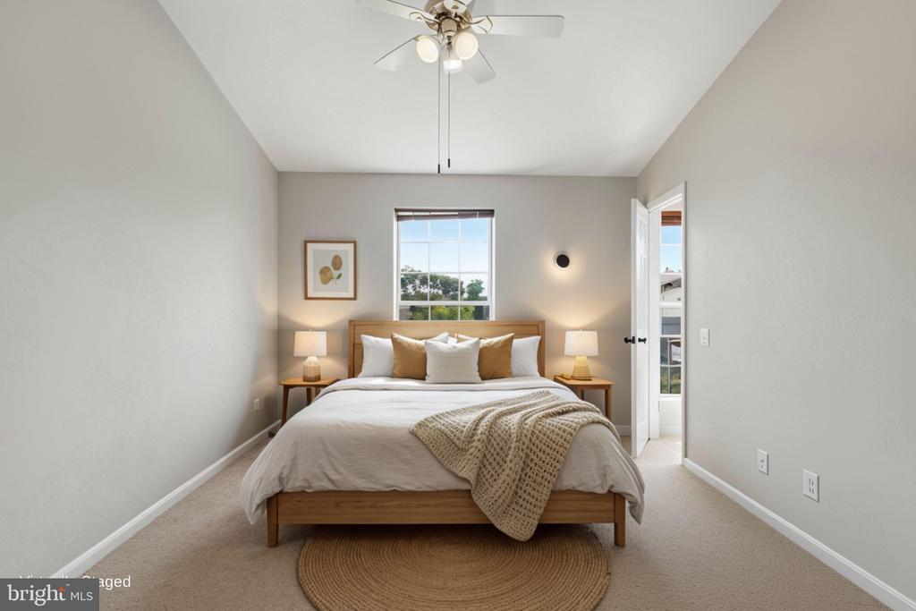 21833 BALDWIN SQUARE Unit: 300