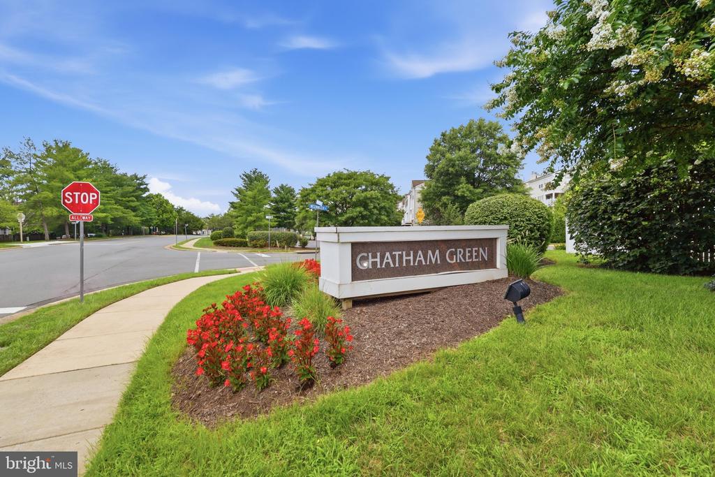 21833 BALDWIN SQUARE Unit: 300