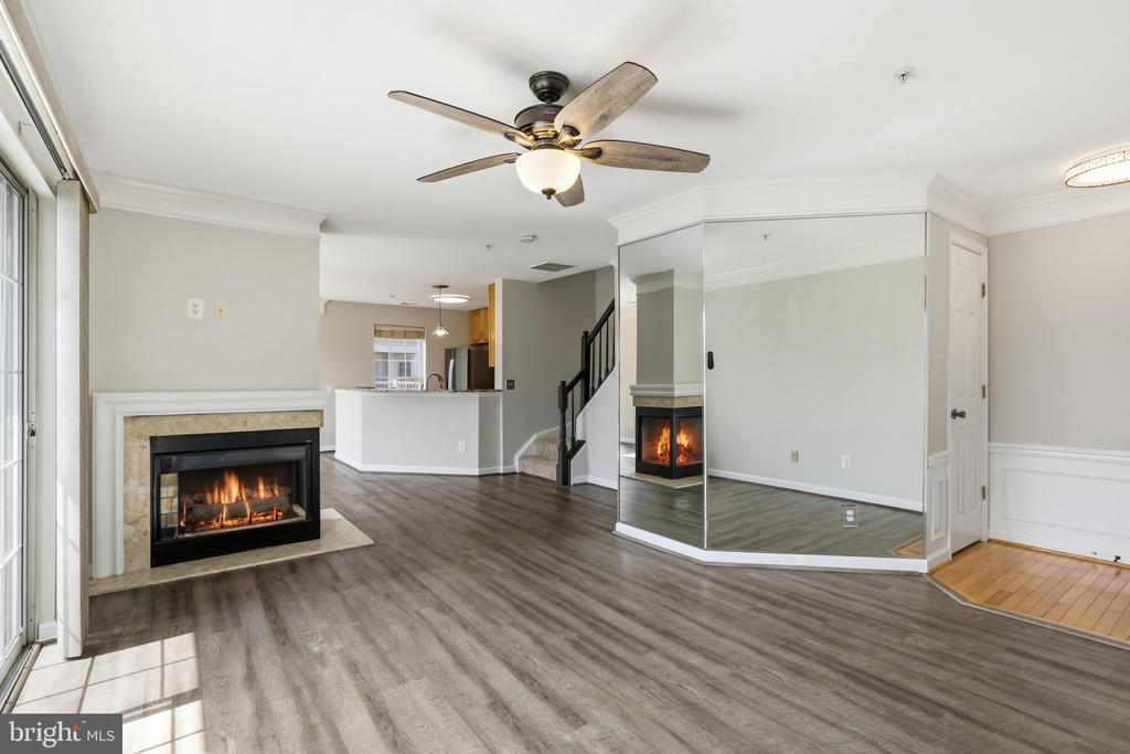 21833 BALDWIN SQUARE Unit: 300