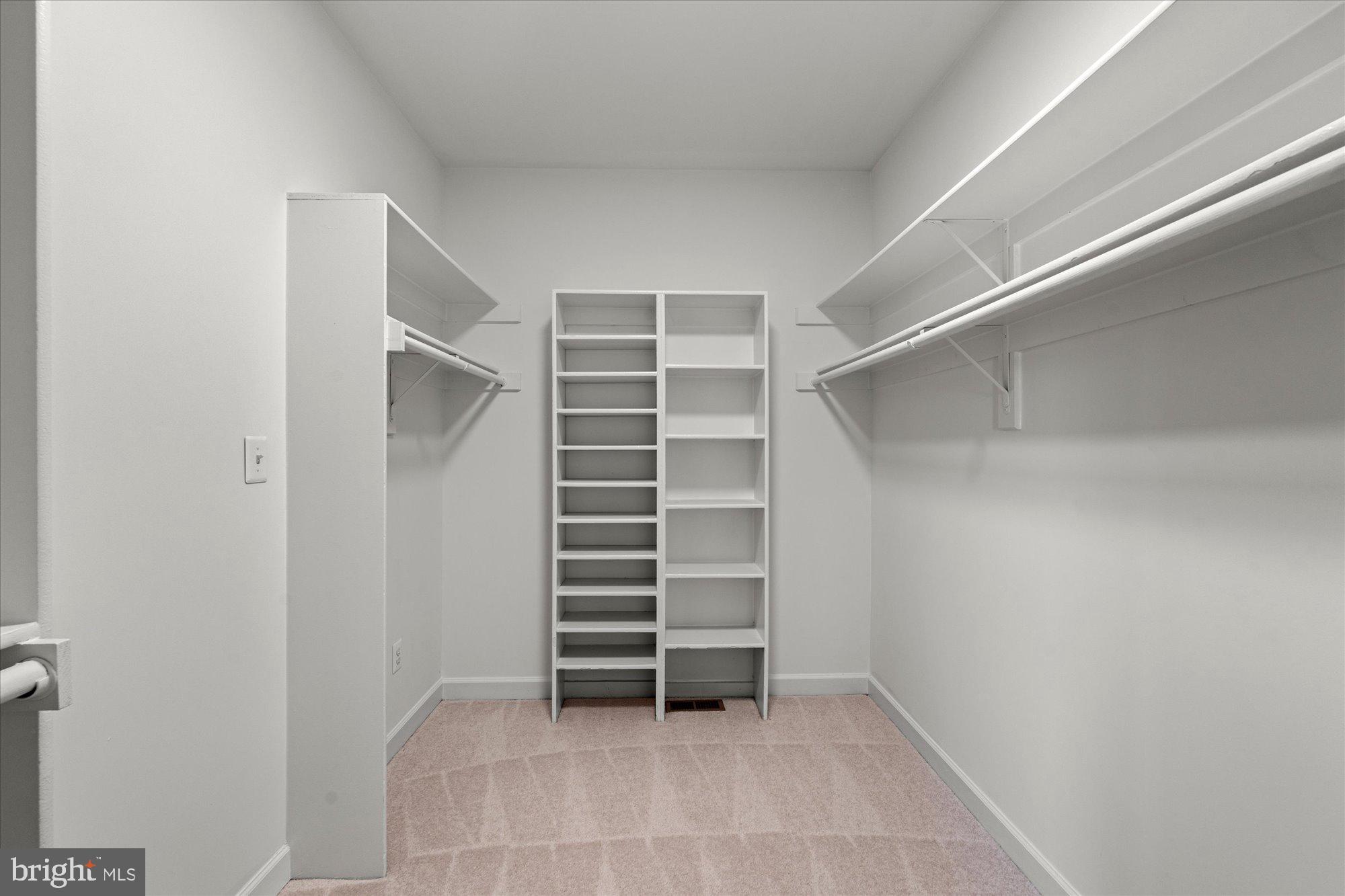 11419 OCCOQUAN OAKS LANE