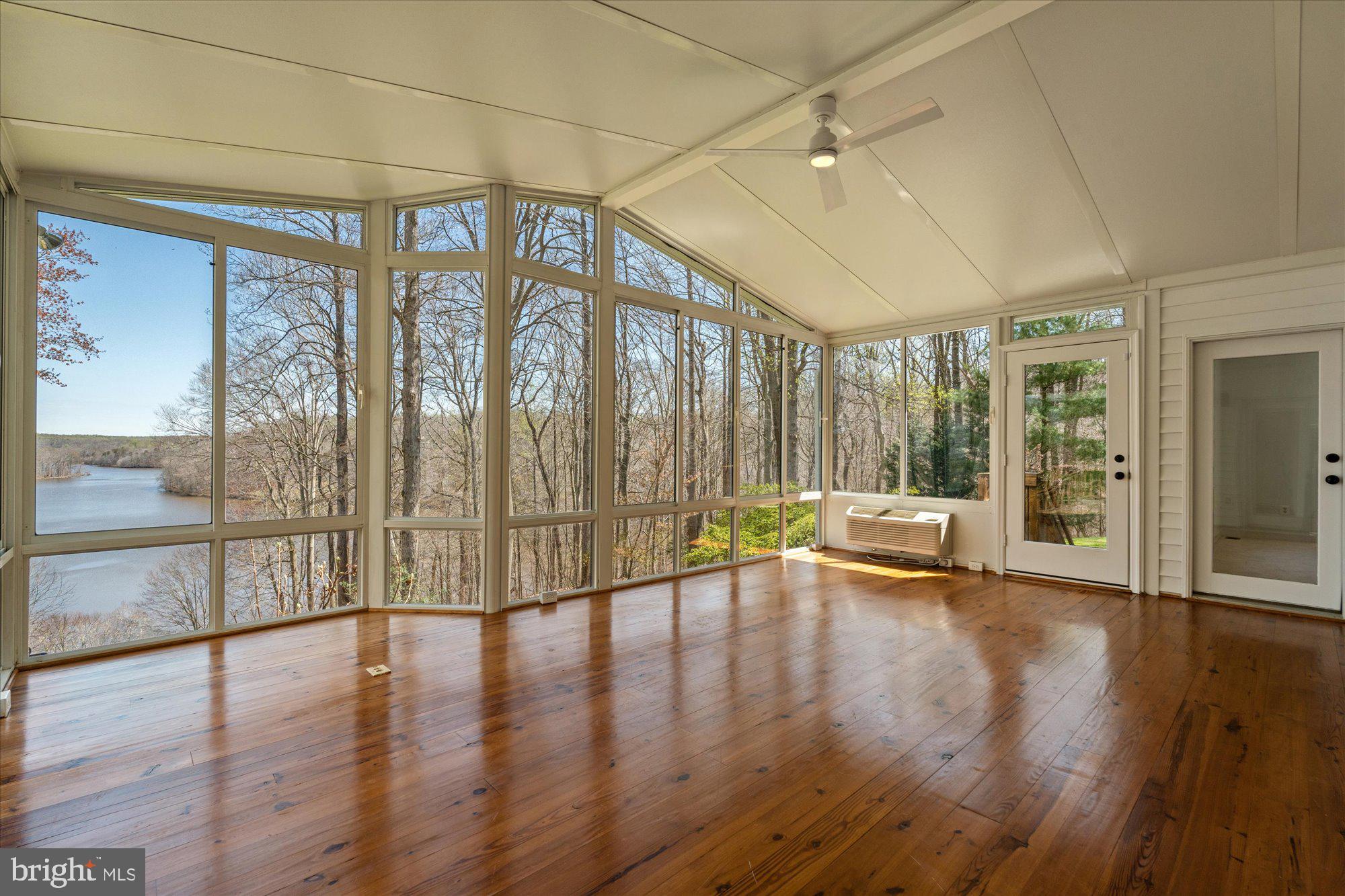 11419 OCCOQUAN OAKS LANE