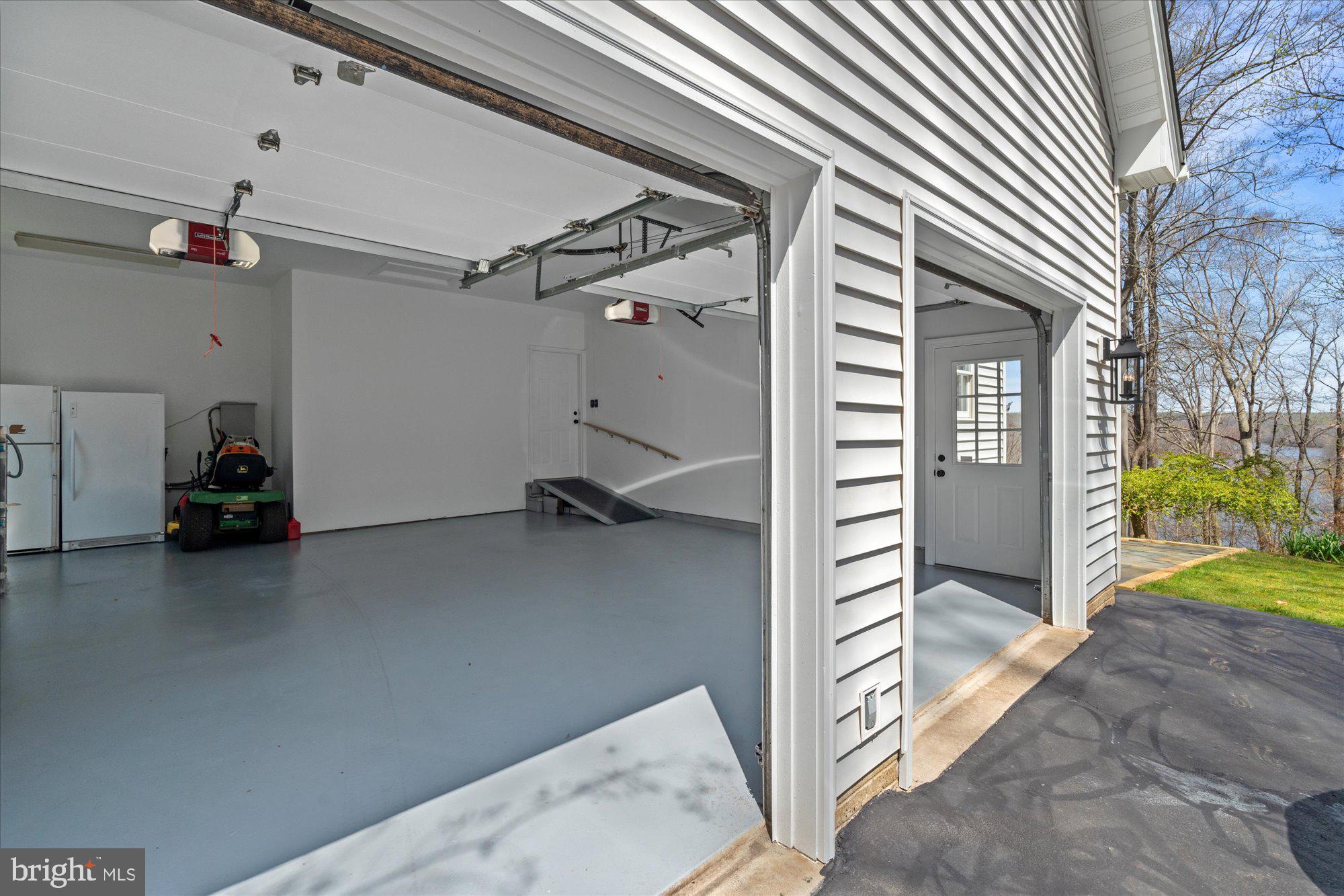 11419 OCCOQUAN OAKS LANE