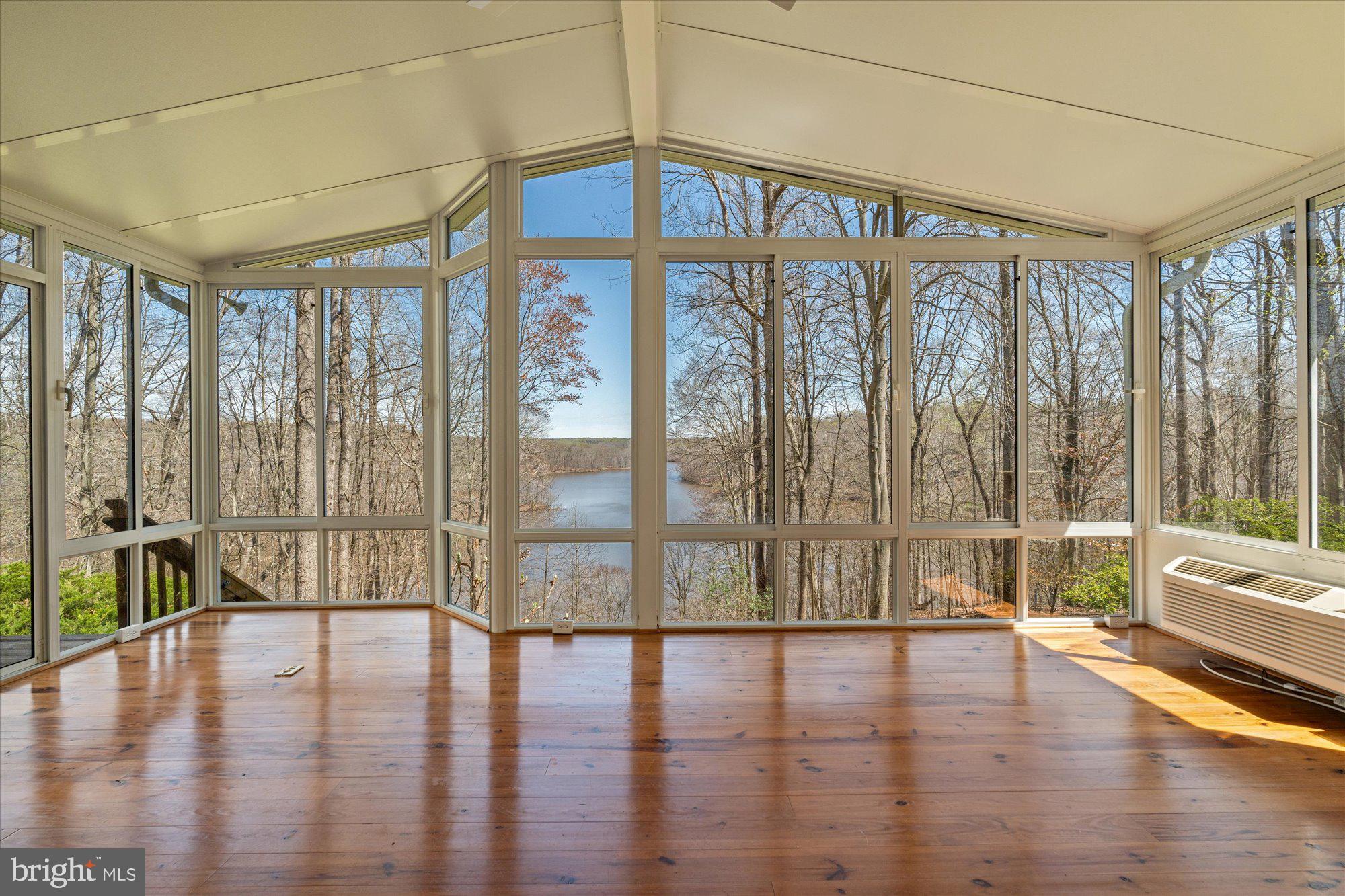 11419 OCCOQUAN OAKS LANE