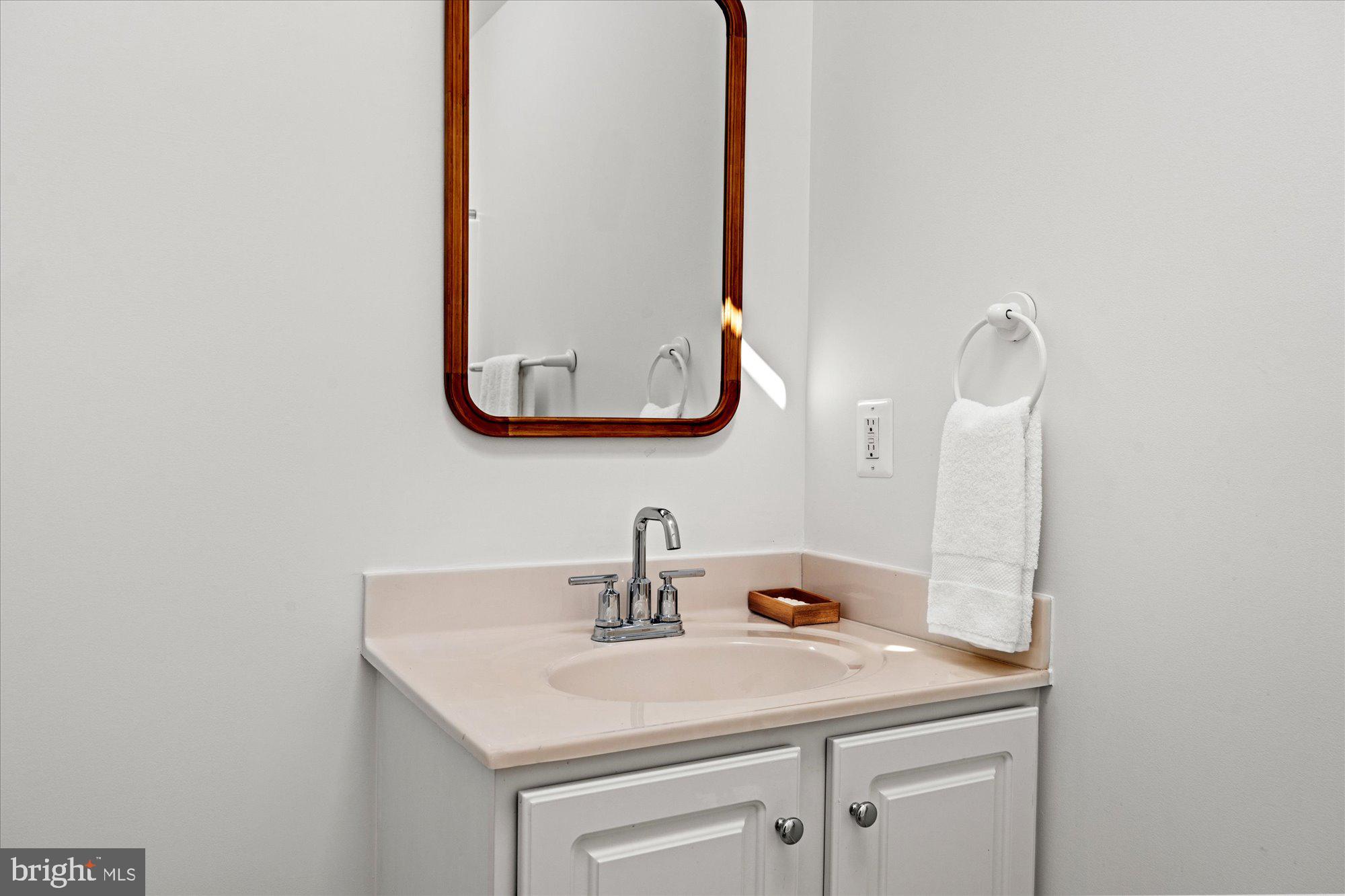 11419 OCCOQUAN OAKS LANE