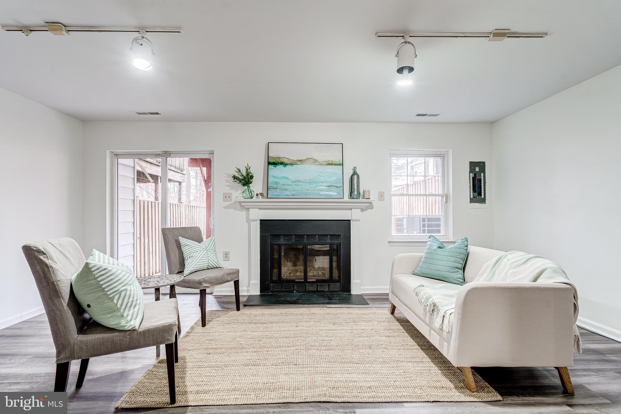 11809 GOLDEN EAGLE COURT