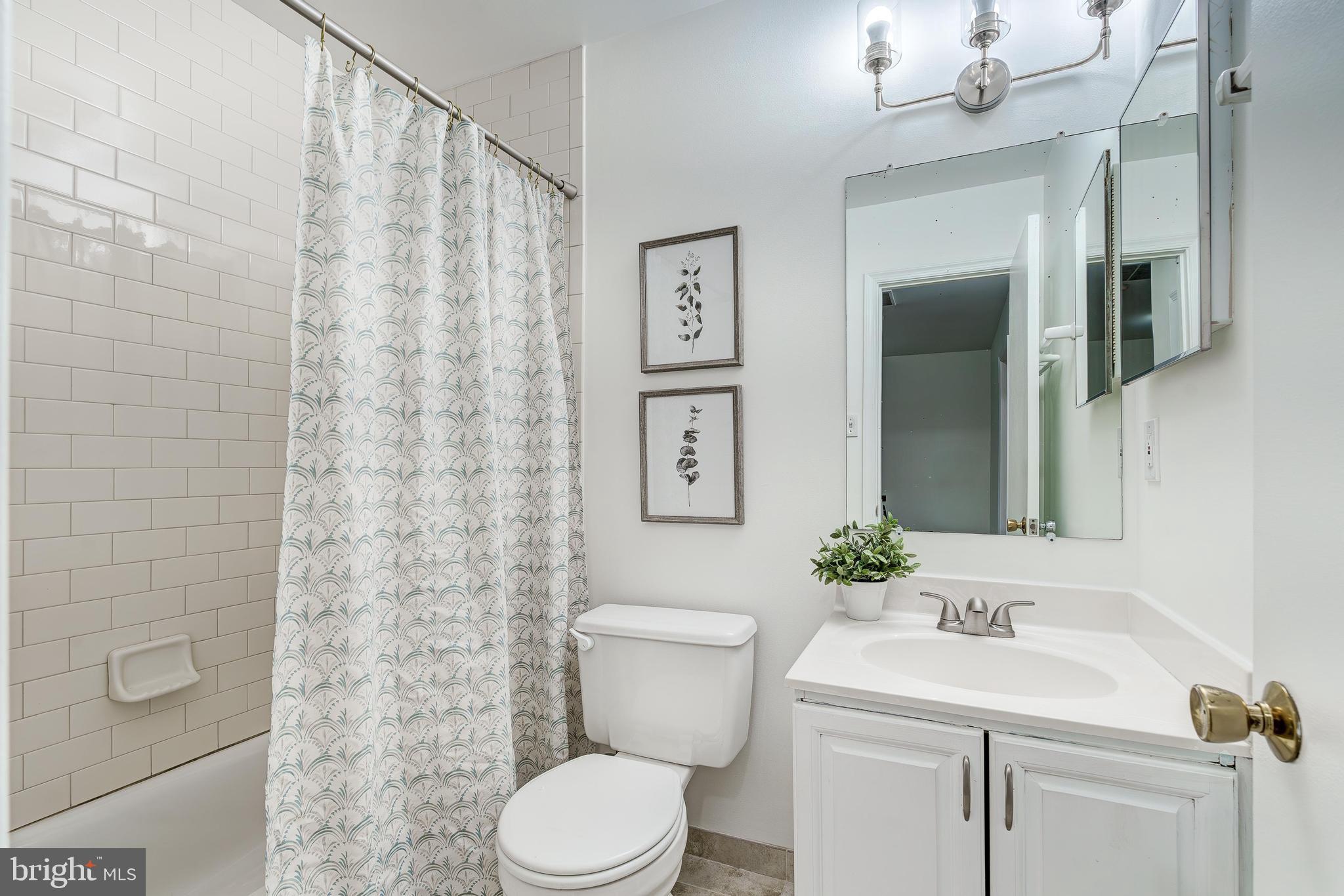 11809 GOLDEN EAGLE COURT