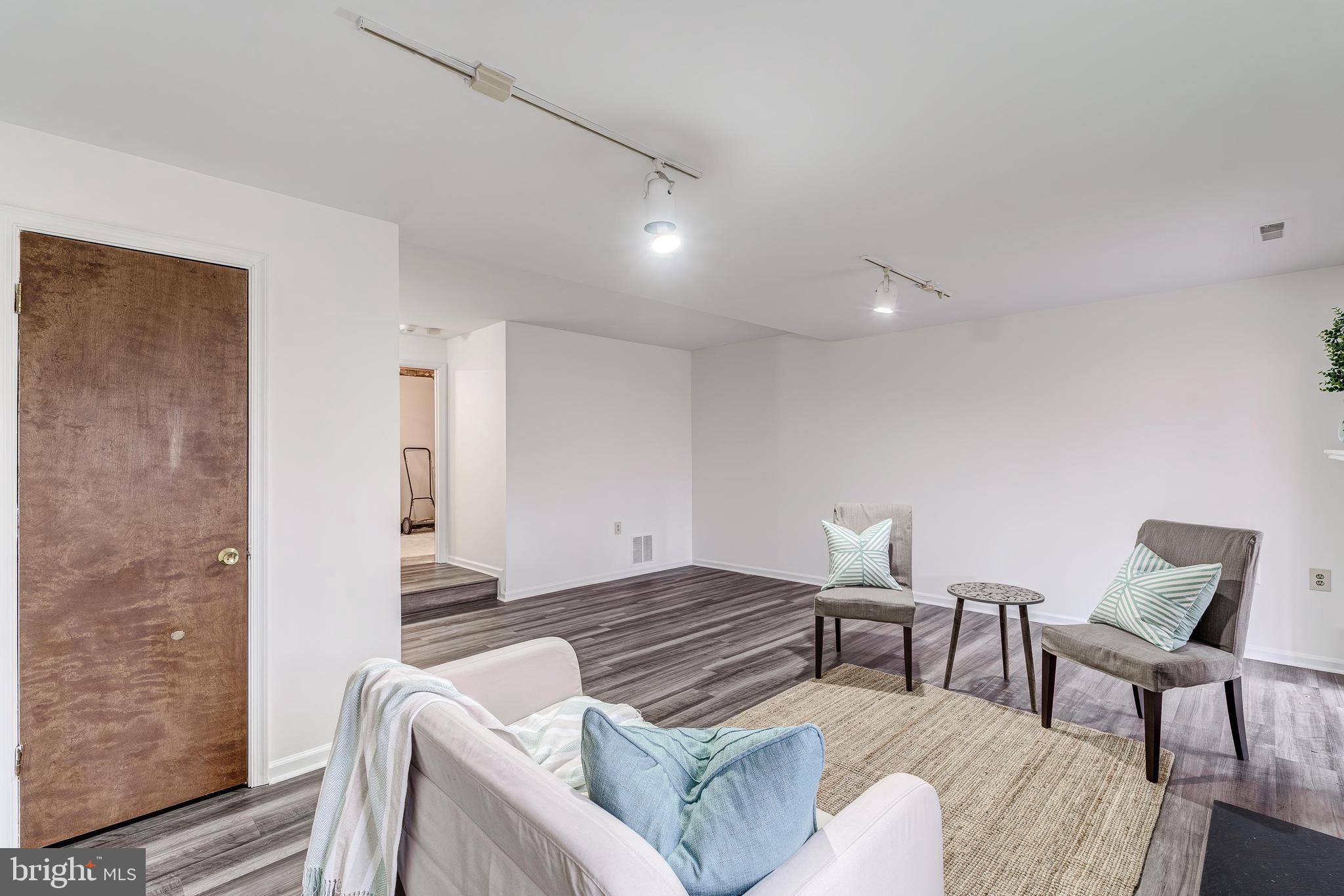 11809 GOLDEN EAGLE COURT