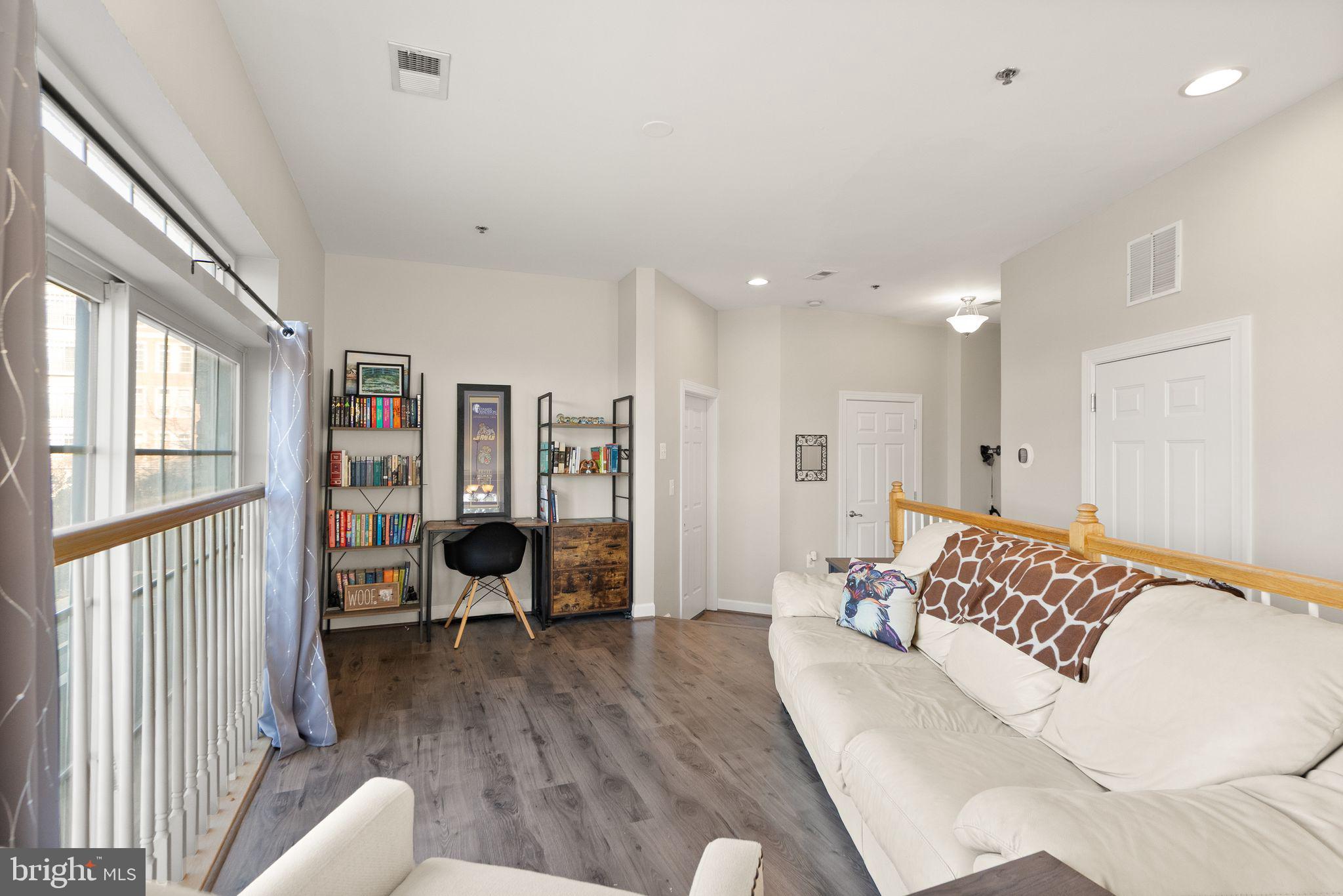 810 BELMONT BAY DRIVE 201