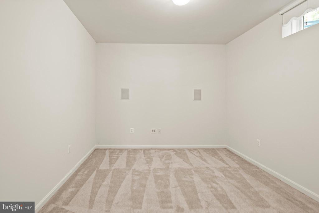 14119 BANEBERRY CIRCLE