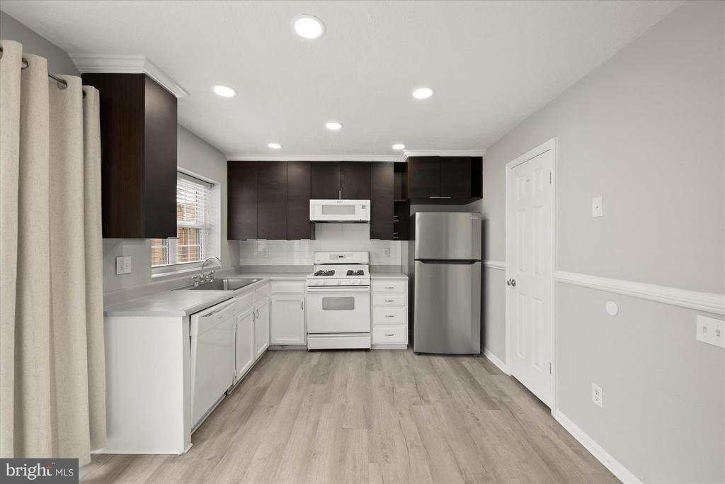 12263 GRANADA WAY