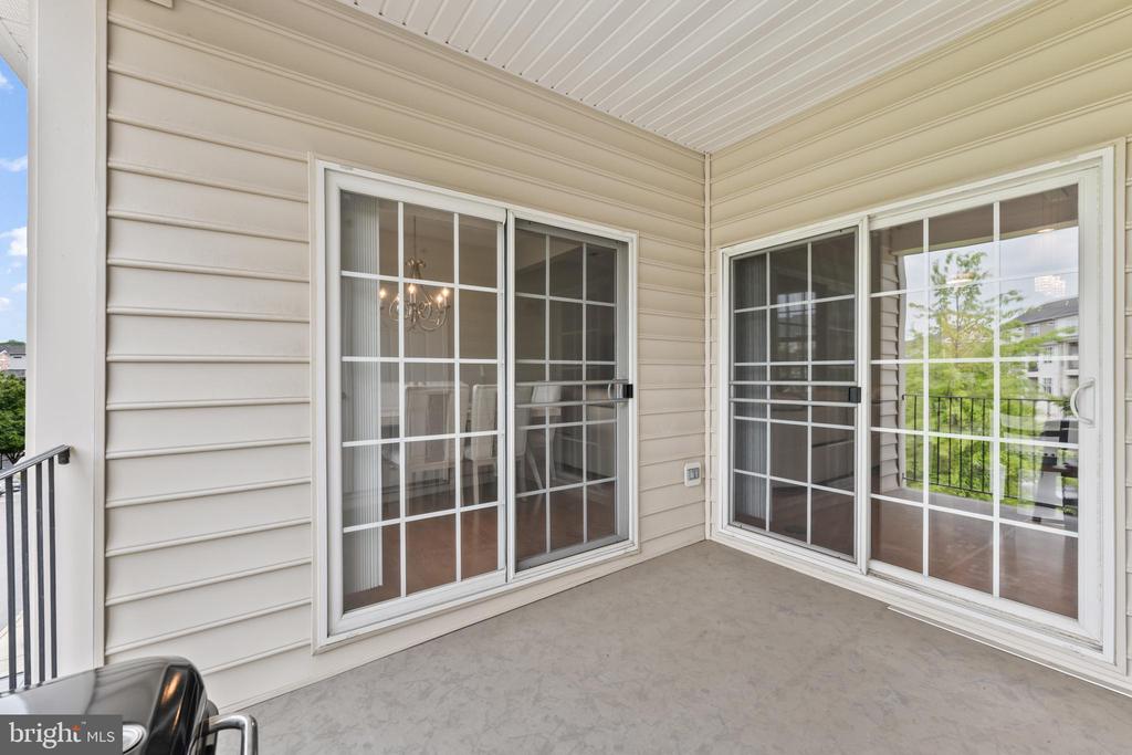 2111 ABBOTTSBURY WAY