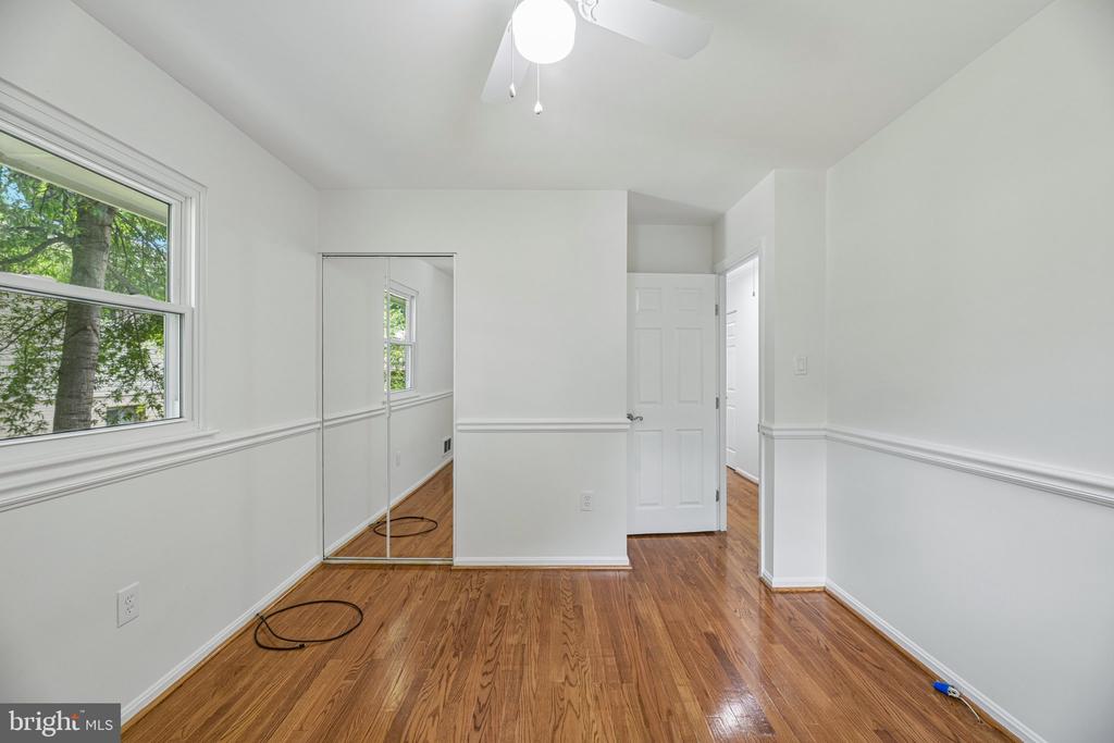 3004 JAMESTOWN COURT