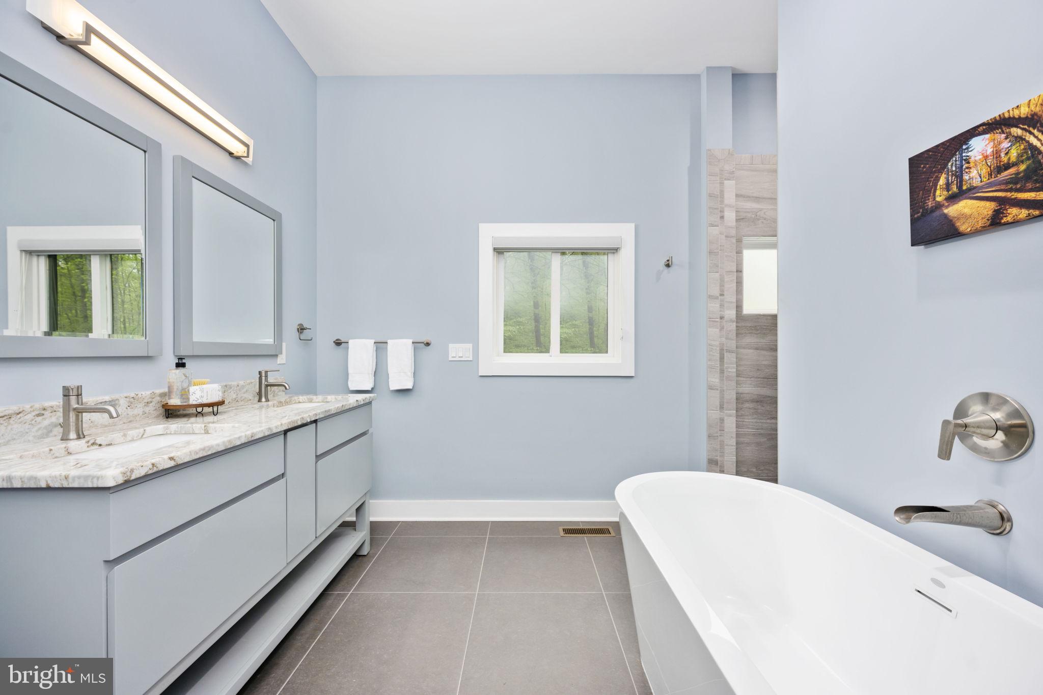 9813 CHESSMANS COURT