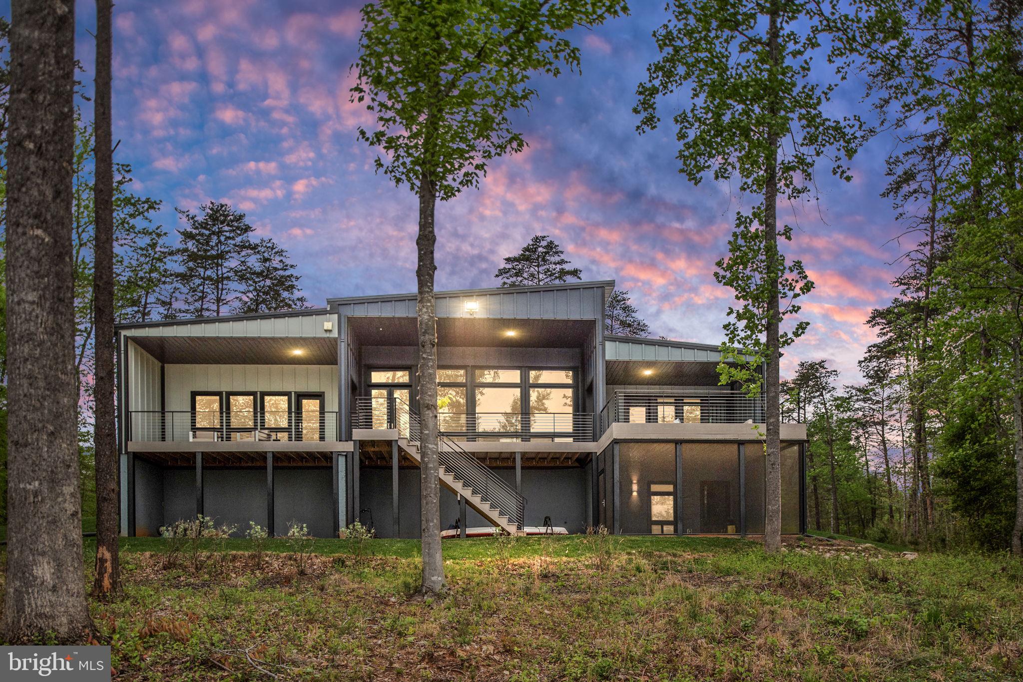 9813 CHESSMANS COURT