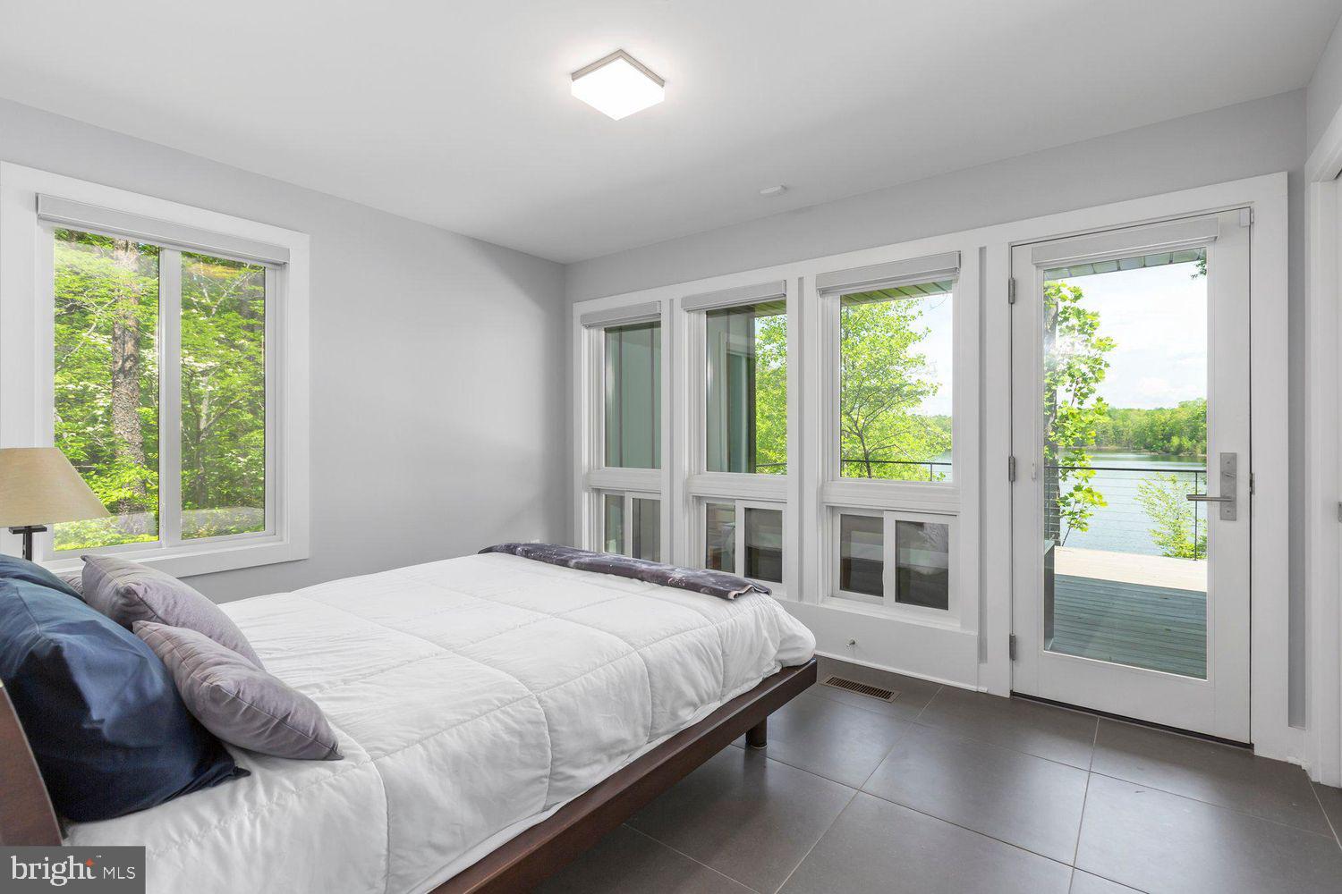 9813 CHESSMANS COURT