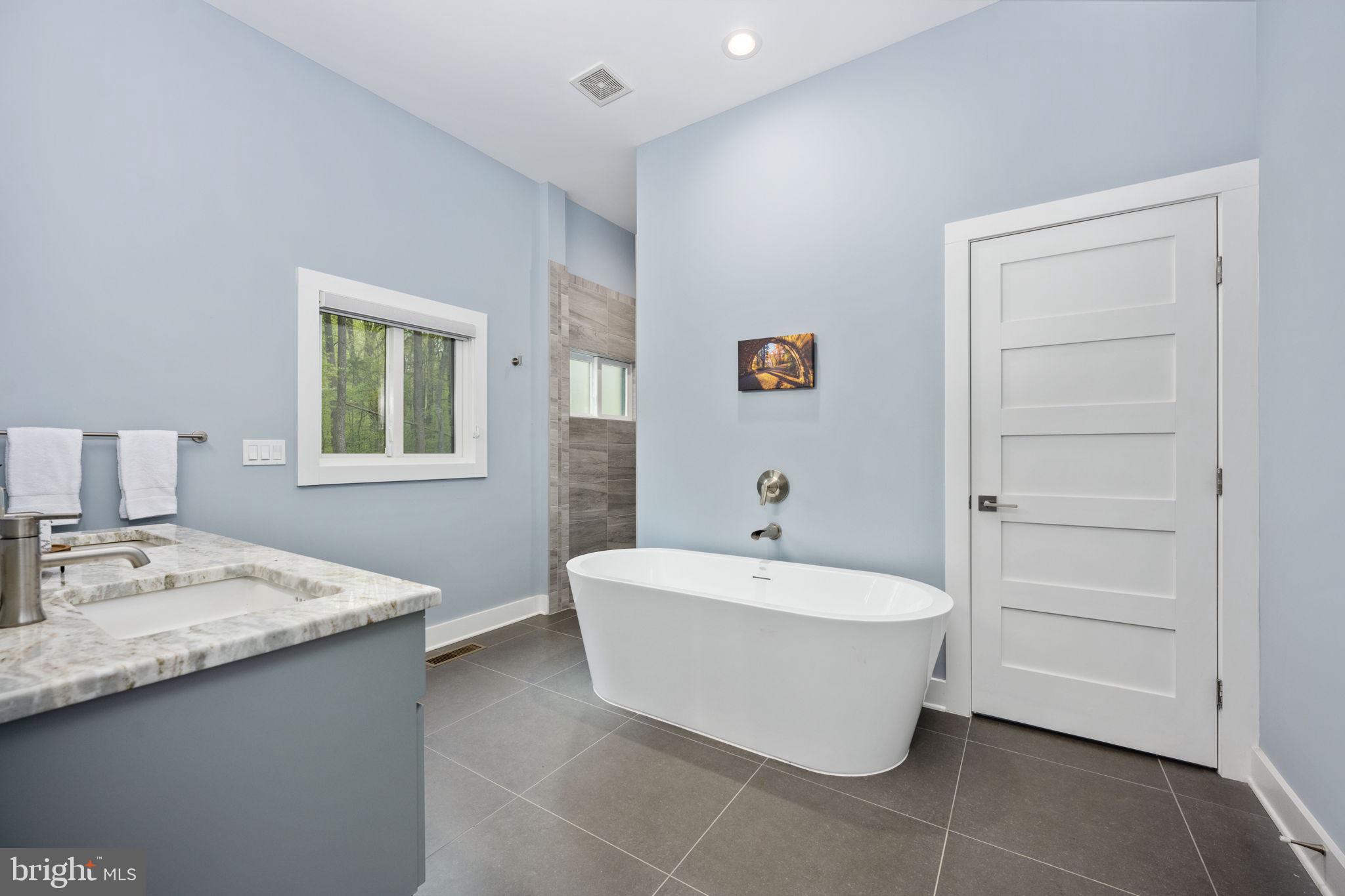 9813 CHESSMANS COURT