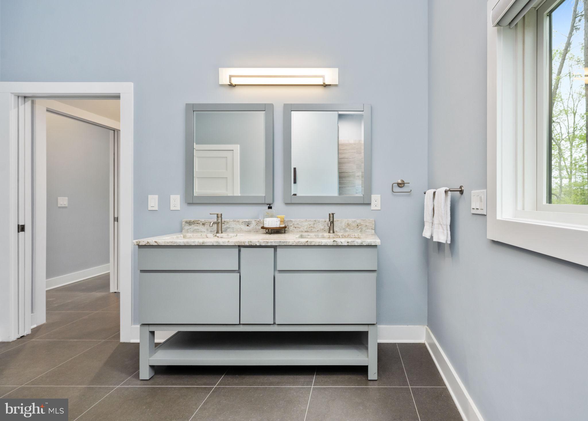 9813 CHESSMANS COURT