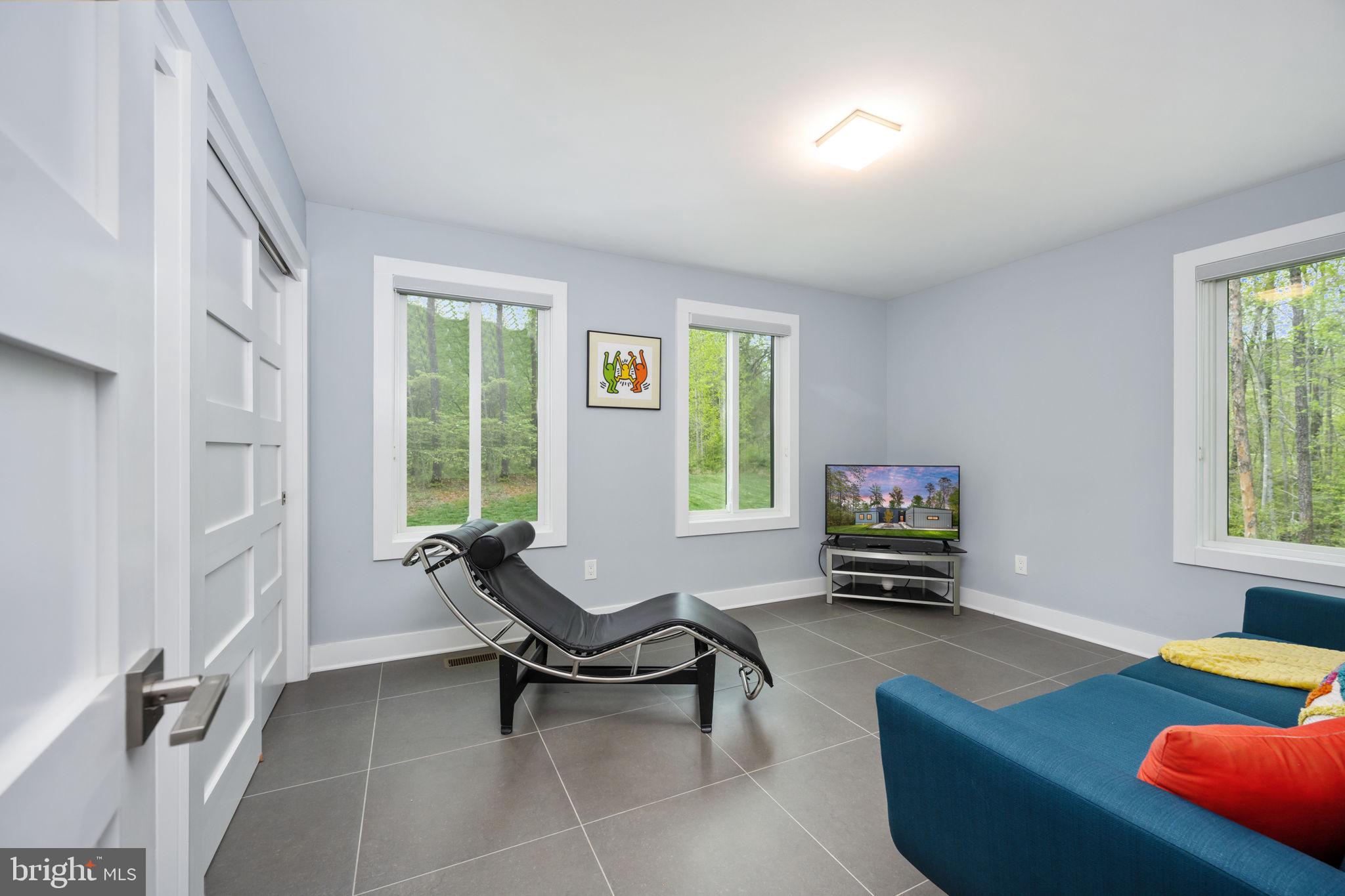 9813 CHESSMANS COURT