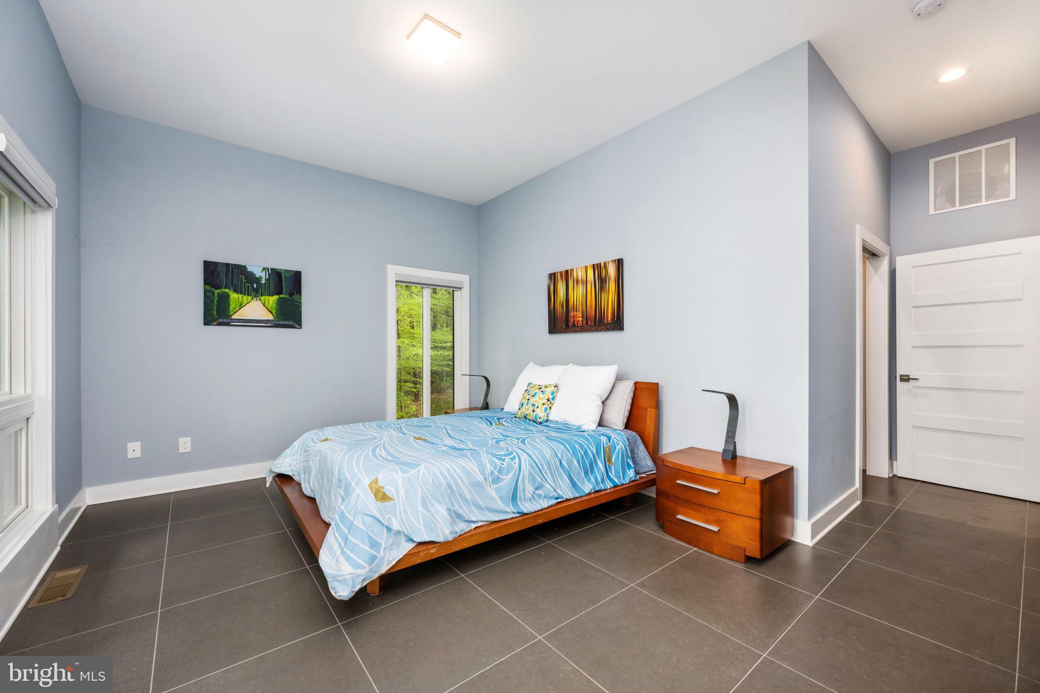 9813 CHESSMANS COURT