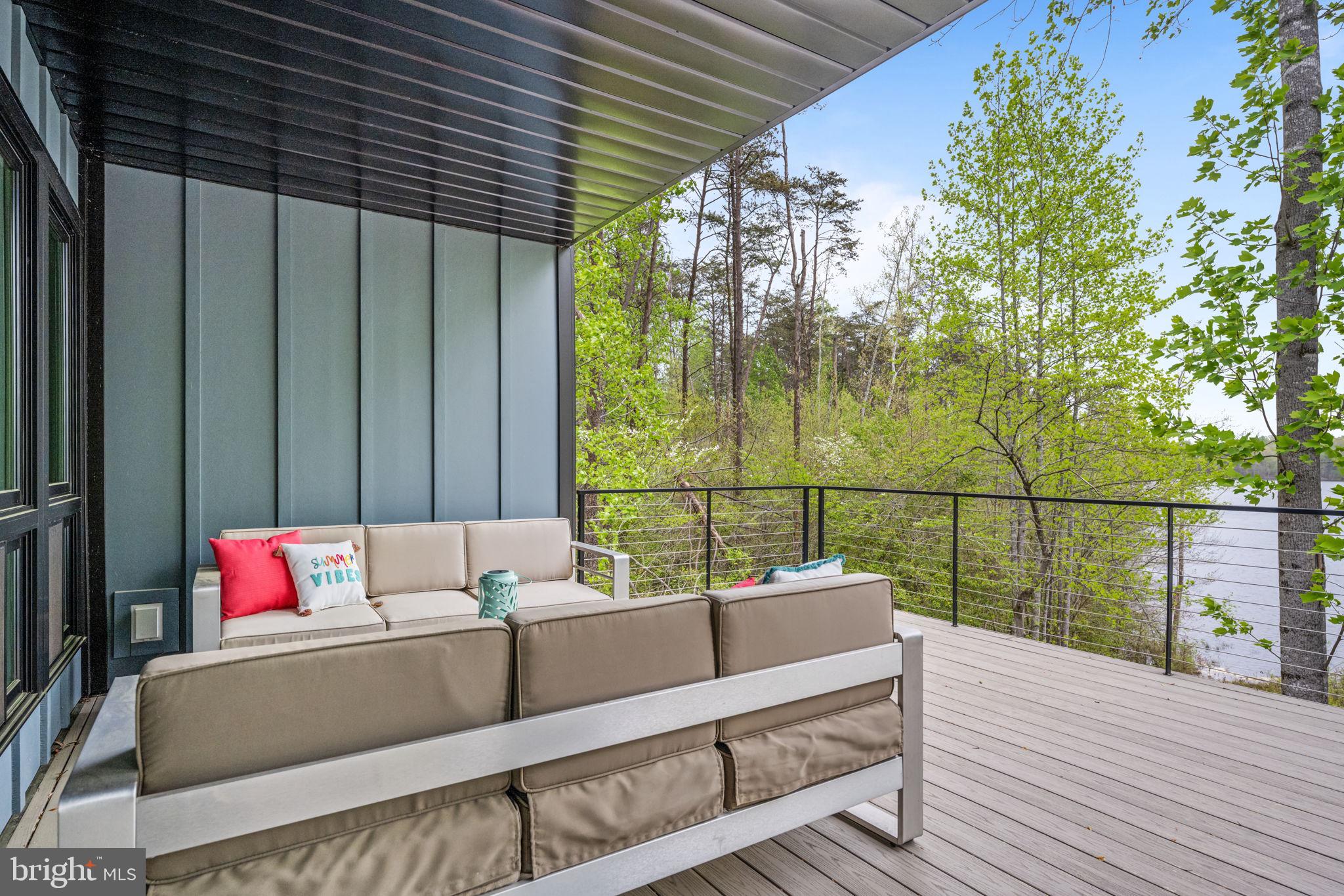 9813 CHESSMANS COURT