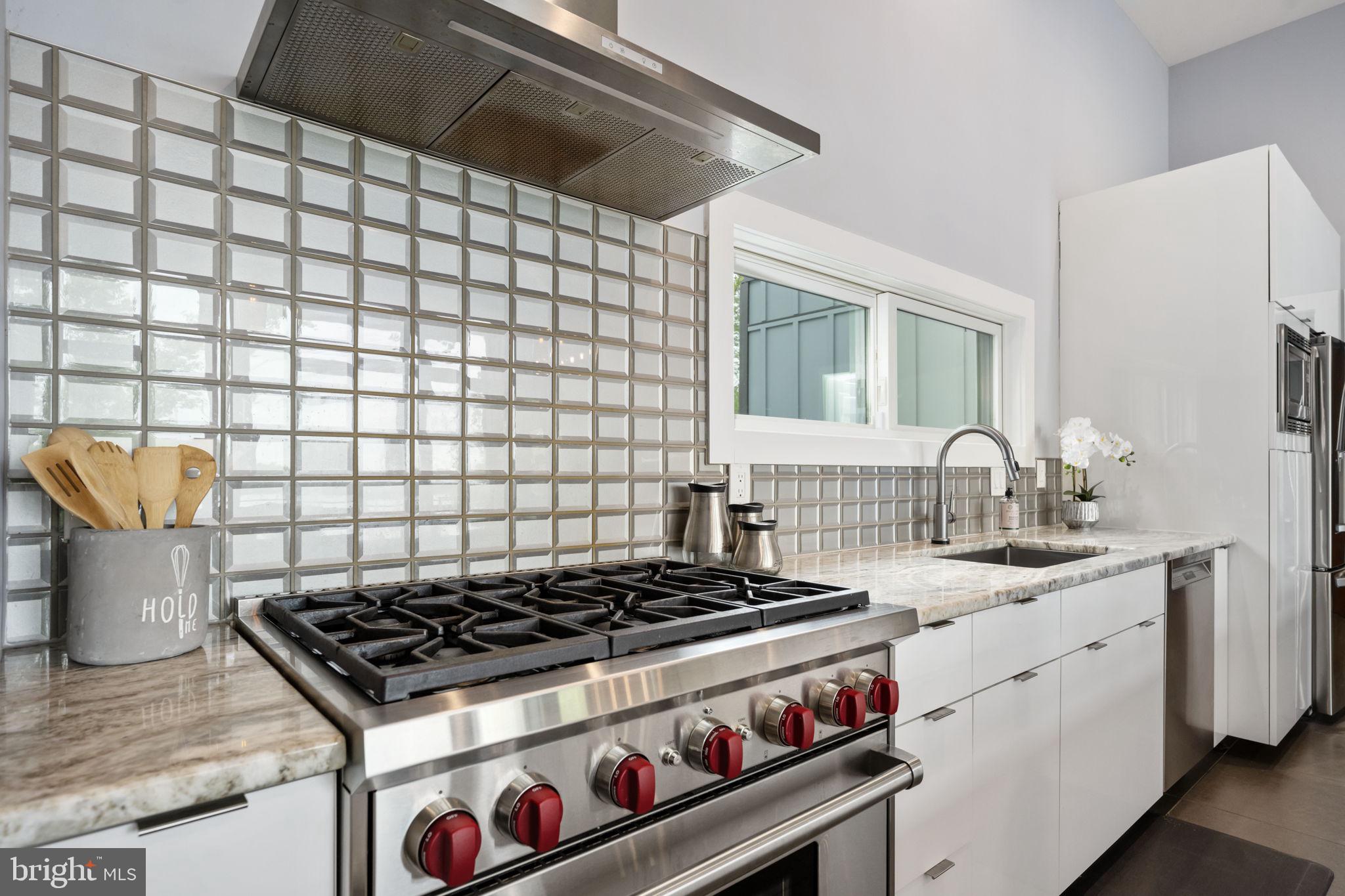 9813 CHESSMANS COURT