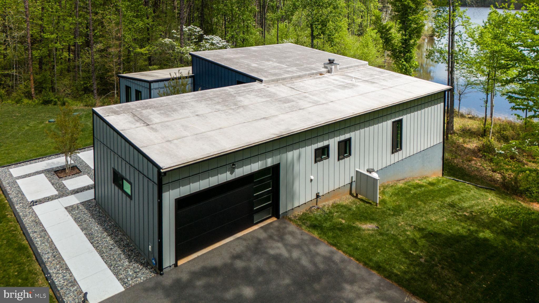 9813 CHESSMANS COURT