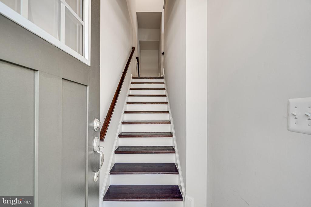 165 WHITSON WOODS PLACE