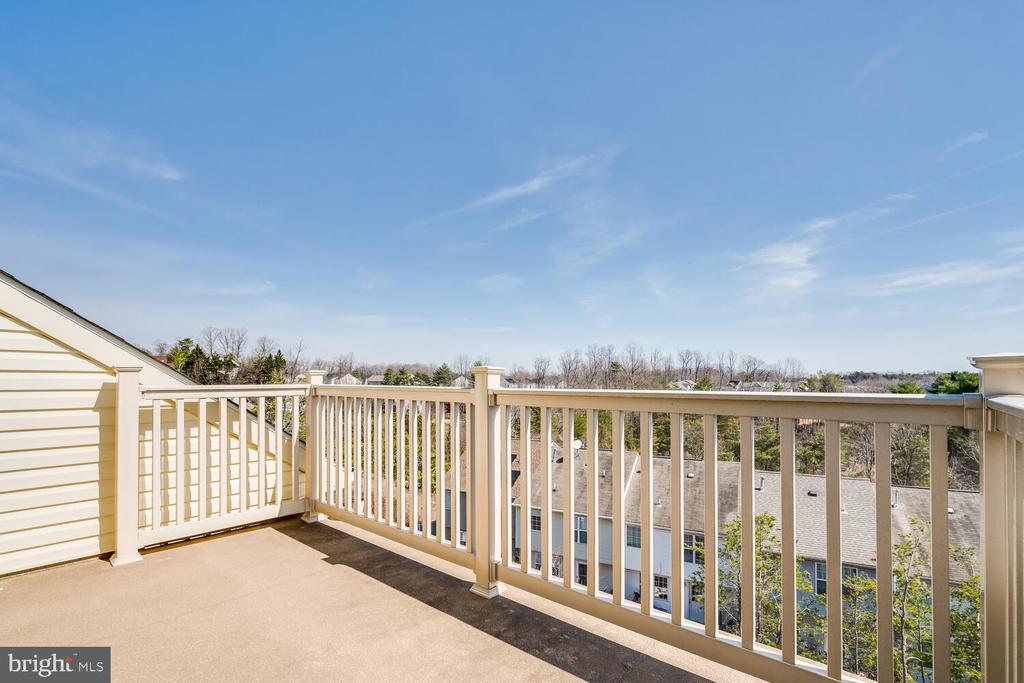 165 WHITSON WOODS PLACE