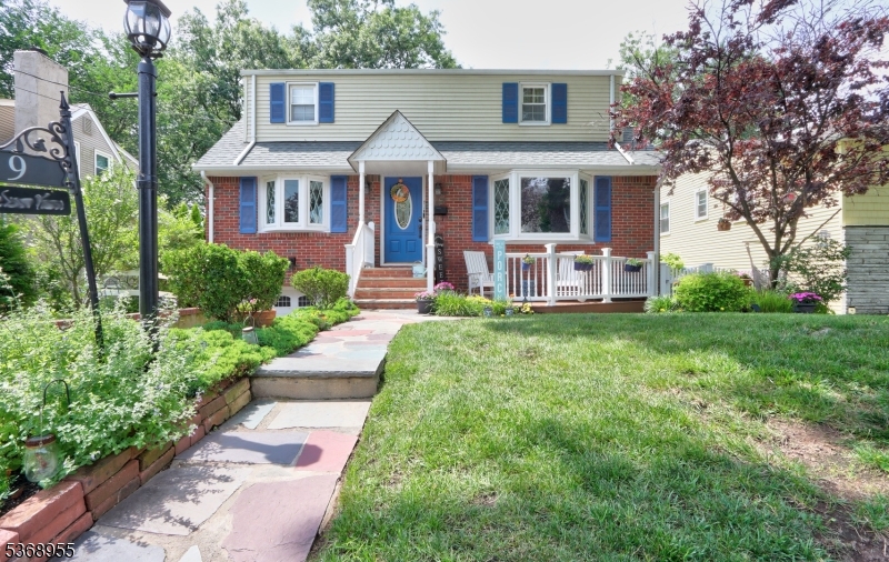 9 Nelson Pl