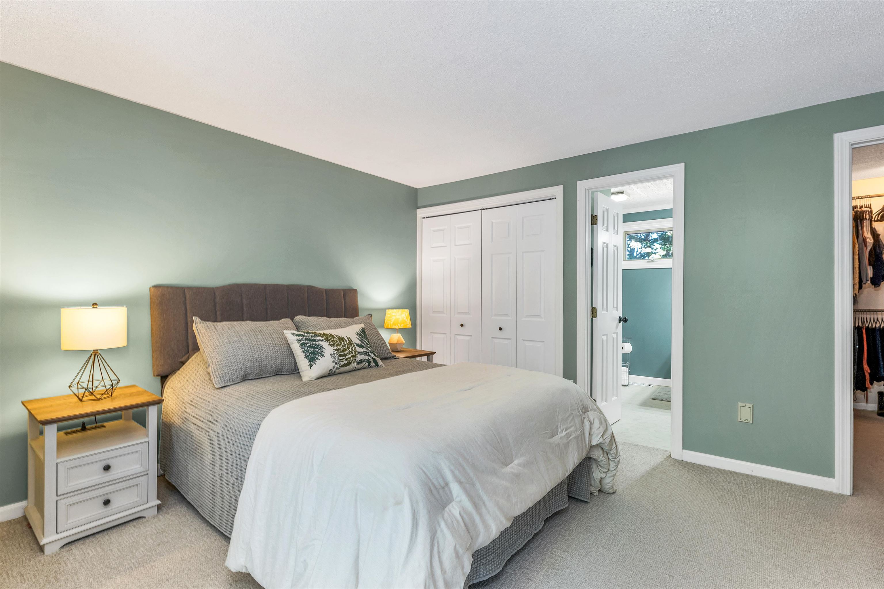 365 North River Road Unit: 5