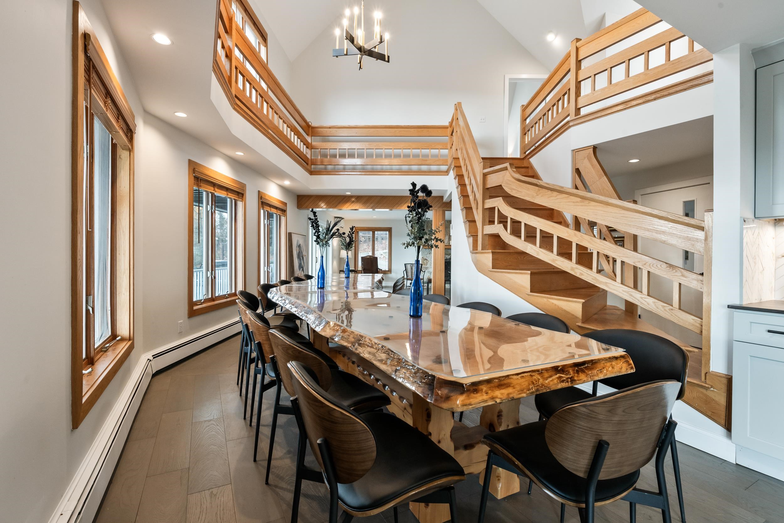 24 North Ledge Road