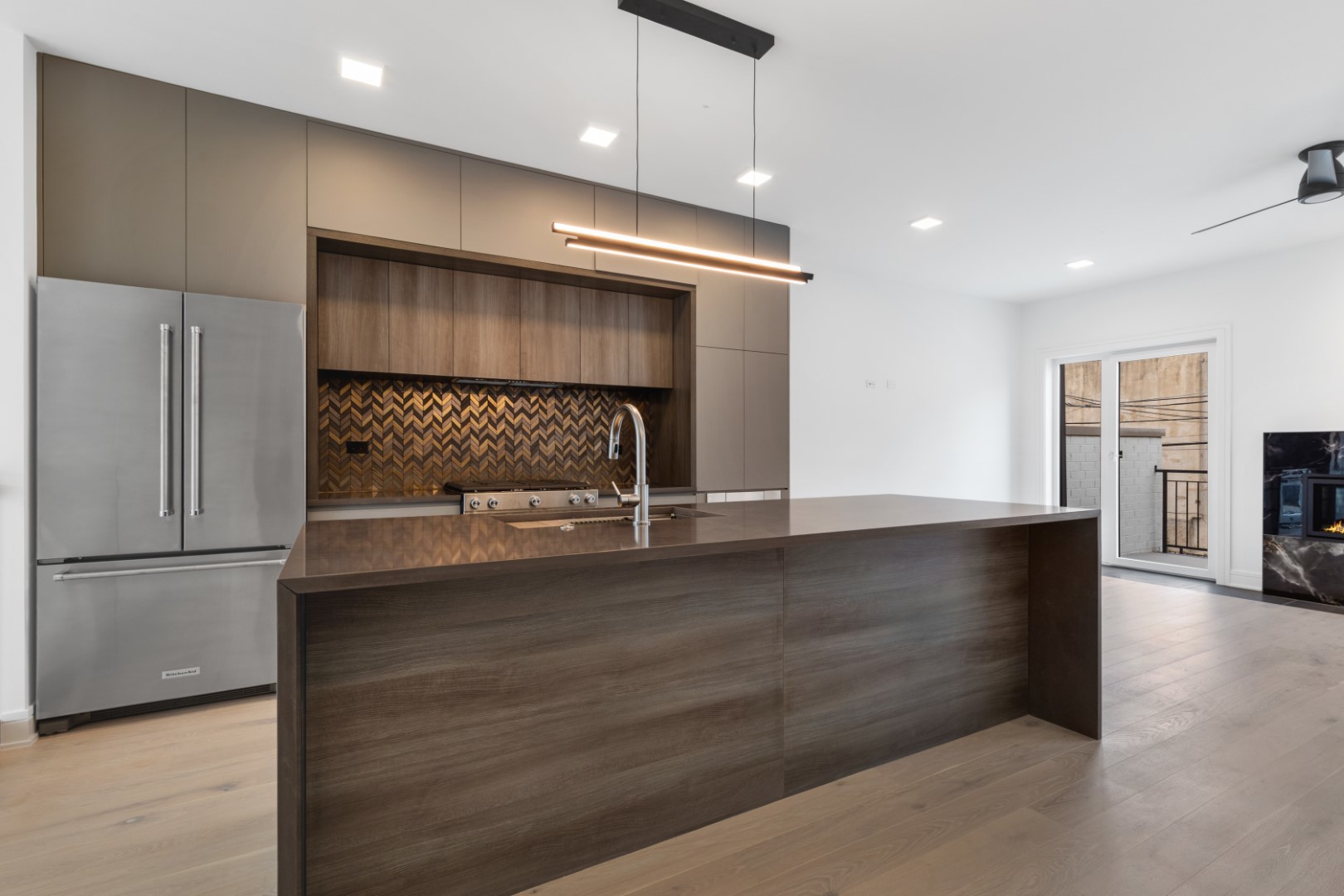 338 E Pershing Road